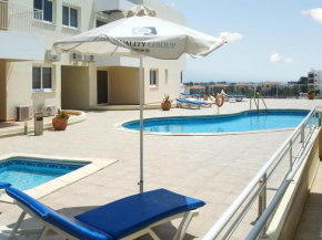 Отель 2 bedrooms appartement with sea view shared pool and enclosed garden at Larnaca 2 km away from the beach  Voroklini